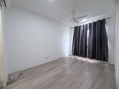 Southbank 3 bedrooms Partial Furnished Available to move in now