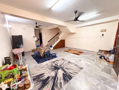 FACING OPEN FREEHOLD Double Storey House Taman Putra Prima, Puchong