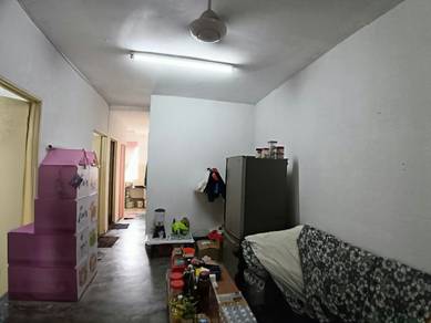 Pangsapuri Aman, Puchong Prima, near LRT, shops & schools