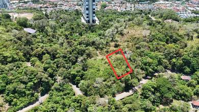 Hilltop Bungalow Land For Sale