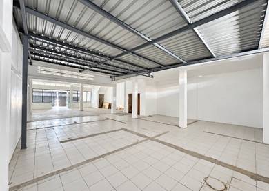 Bandaran Berjaya Shoplot for rent