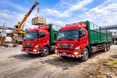 Lori 40 ft trailer treler low loader transport