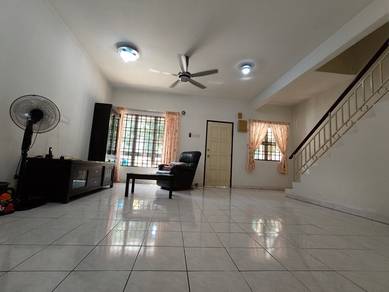 2-storey-Terraced-House-for-sale-Bandar-Botanic-Selangor