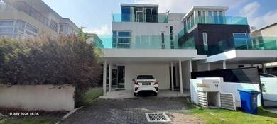 3 Storey Semi D  Laman Granview Saujana Puchong