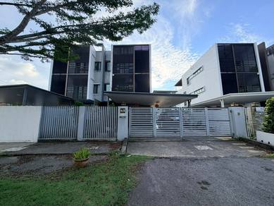 Hui Sing 3 Storey Semi Detached For Rent ! Near BDC, 3rd mile Modern