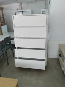 Kabinet 5 laci