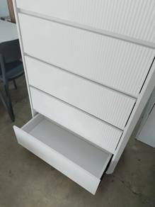 Kabinet 5 laci