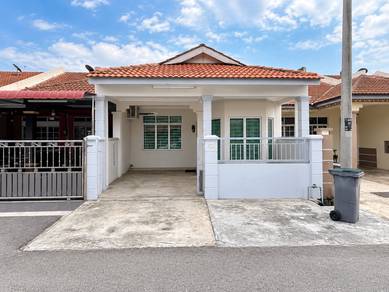 [CANTIK ! RENOVATED] Teres 1 Tingkat, Tmn Seri Telok Mas, Melaka