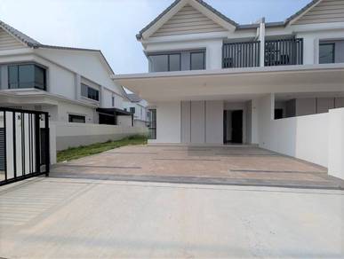 36x75 Freehold Non Bumi Semi D 2 Tingkat Sejati Lakeside 2, Cyberjaya