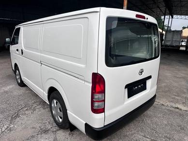 TOYOTA HIACE Panel Van 2.5 Turbo 2016