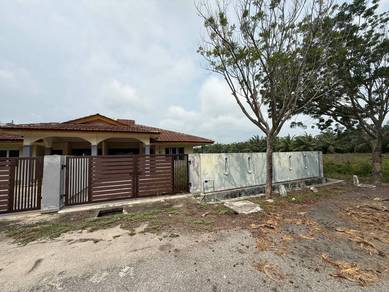 CHEAPEST 🔥 1 Storey Semi D Taman Mayang Tanjong karang