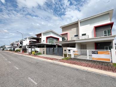 Fully Furnished Semi D 33x77 5R4B at Taman Seri Residensi Klang