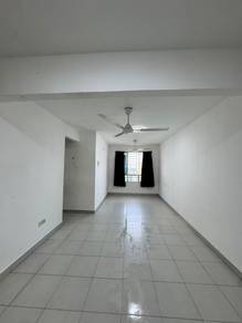 Centrio Avenue . 1 Car Park Renovated Unfurnished  Gelugor