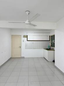 Centrio Avenue . 1 Car Park Renovated Unfurnished  Gelugor