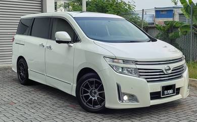 Nissan ELGRAND 3.5 HIGHWAY STAR (A) SUNROOF P/DOOR