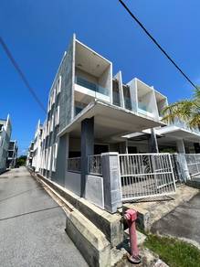 2.5-storey-Terraced-House-for-sale-Ujong-Pasir-Melaka