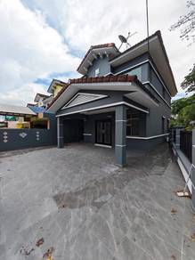 【Endlot 3190sqft】Puteri Wangsa 2 Storey Terrace House Fully Renovated