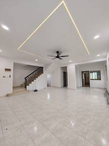 【Endlot 3190sqft】Puteri Wangsa 2 Storey Terrace House Fully Renovated