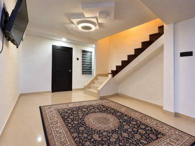 [RENOVATED - FREEHOLD WITH LAND] Tmn Merdeka Baru, Bt Berendam,MLK