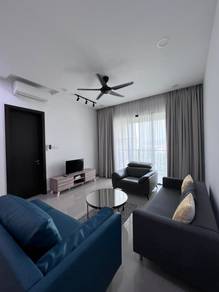 Elemen Utara - Facing Swimming Pool - 2 Carparks