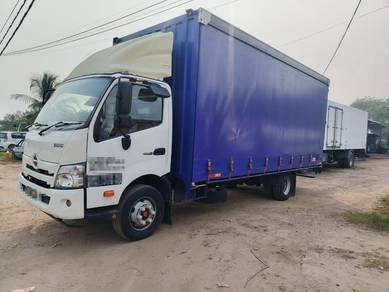 Hino XZC740 Curtainsider 19.5ft 2022yr Box