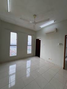 Ascotte Boulevard Condominium Rinching Semenyih Kitchen Cabinet AC WH