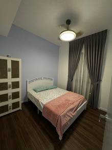 Vertu Resort Medium room for female tenant onlys