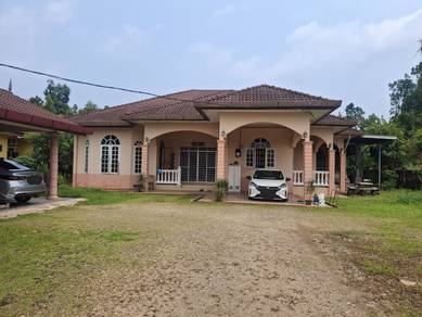 Rumah Banglo Tepi Jalan Utama Kuala Berang