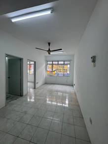 1st Floor Saujana Apartment ( Shoplot Apt ) Damansara Damai