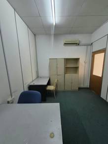 Office Space for Rent with Parking | Ideal for Business Use