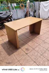 Table / meja