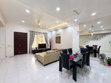 Setia Tropika Big Size Double Storey Terrace House Fully Furnished !!!