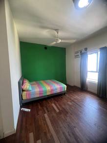 Seri Maya Condominium Master Room For Rent-Male Only