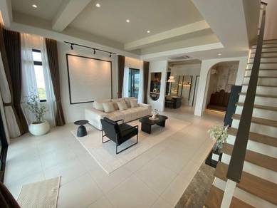 2-Storey Terrace with Semi D Style >>28X70<< Extra 8ft Land