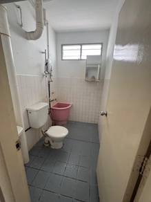 Tanjong Court selling below market price