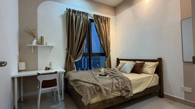 Citizen OKR Female Unit Master Room With Fully Furnished
