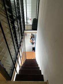 Empire City, Colonial Loft