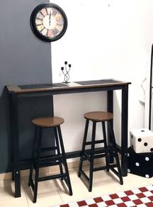 Meja bar with stool