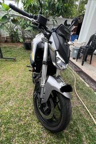 QJ Motor SRK250 naked bike 2026
