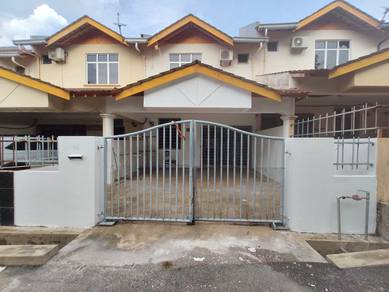TERES 2 TINGKAT TAMAN BATU HITAM INDAH KUANTAN (Open Facing)