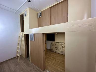 Female Duplex Aircon room Georgetown menara bhl Gleneagles hospital 