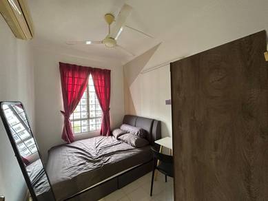 Aircon middle room queensbay mall bayan lepas