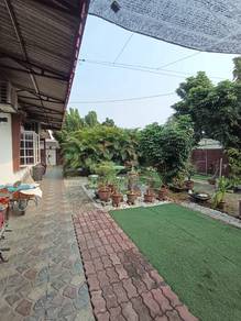Single Storey Corner House For Sale