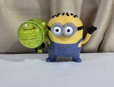 Mcdonalds Happy Meal Jerry Whizzer Whistle Minion