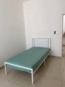 Single Bed Private Bathroom