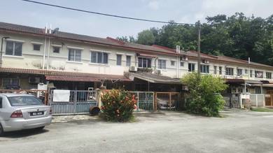 Taman Suria Desa Aman Sungai Buloh