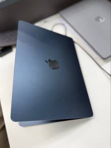 Macbook M3 Air 2025