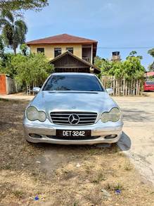 1995 Mercedes Benz 200 2.0 W123 (A)