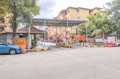Pangsapuri Merak 2nd Floor, “MEDIUM COST” Seksyen U5 Shah Alam