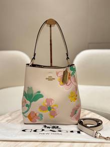 Coach Town Bucket Bag with Dreamy Land Floral